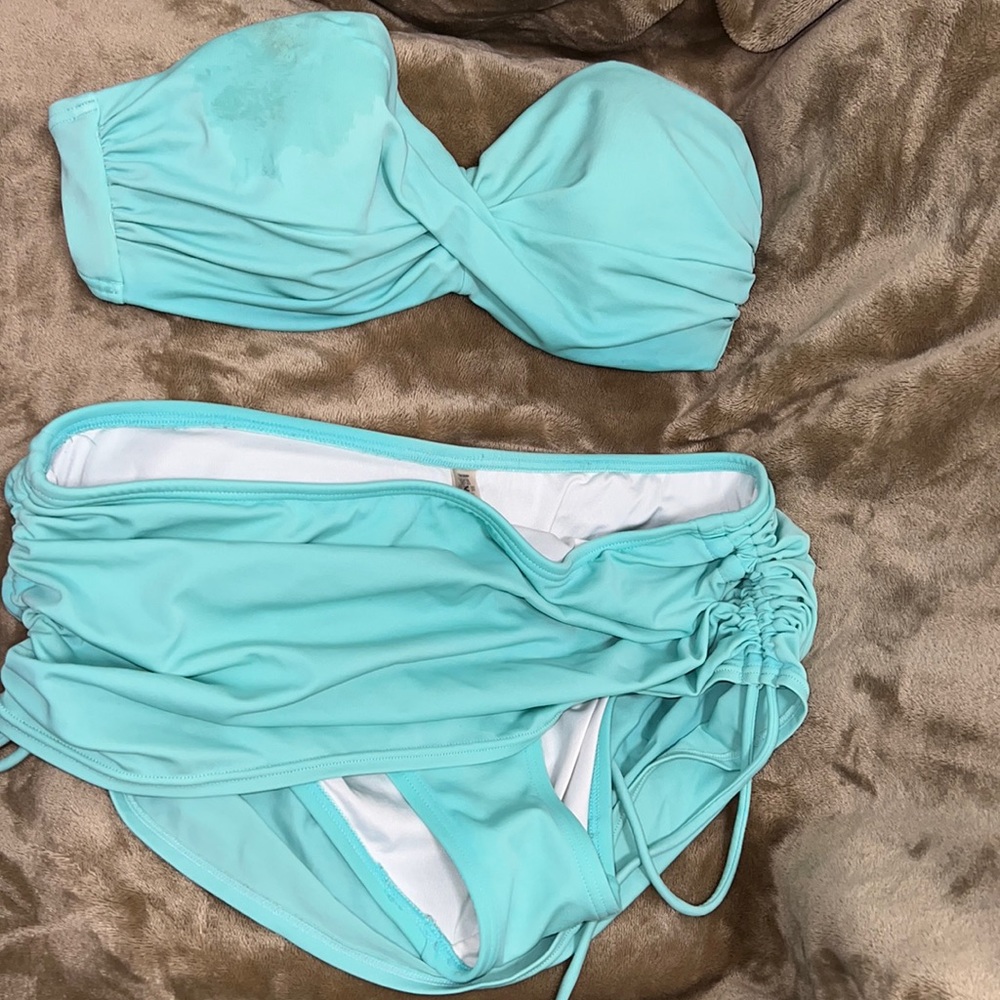 Victoria’s Secret Bikini (EUC)